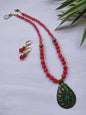 Semi prisious neckpiece